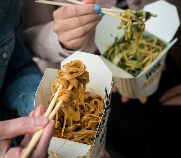 אריזת אוכל, wok away, אוכל סיני משלוחים, אוכל תאילנדי